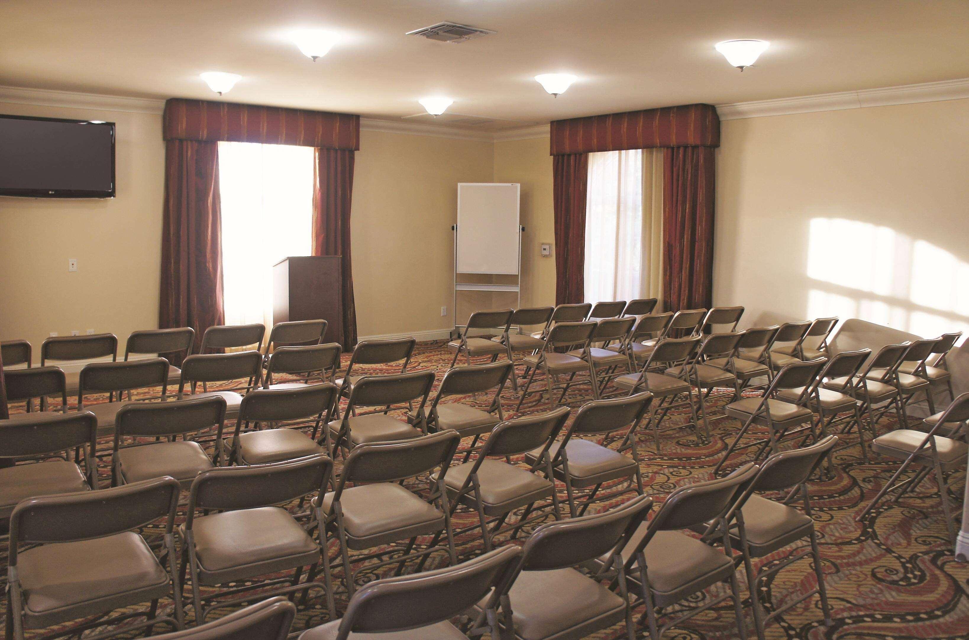 La Quinta By Wyndham מורנו ואלי מראה חיצוני תמונה