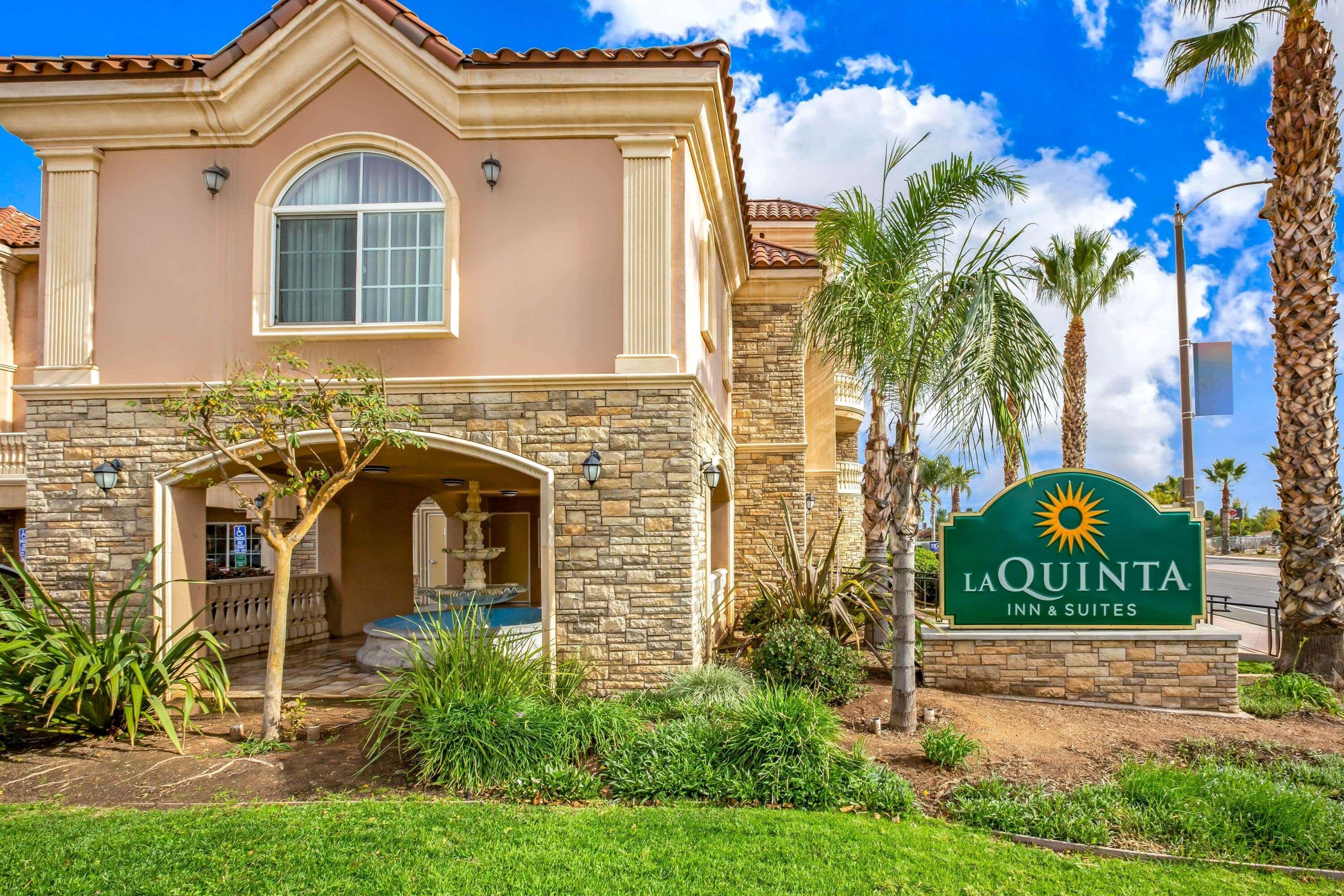 La Quinta By Wyndham מורנו ואלי מראה חיצוני תמונה